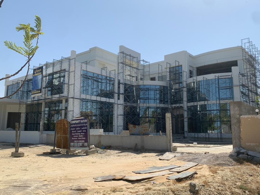 أعمال ألمنيوم عصرية