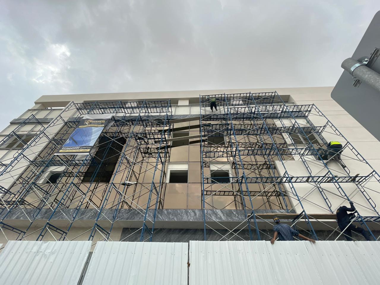 واجهات زجاج وألمنيوم للفلل بالرياض