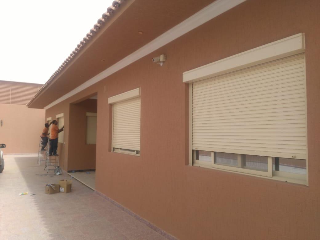 شتر للنوافذ والأبواب