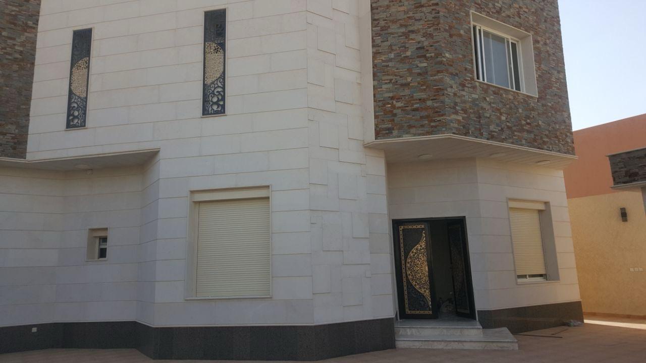 شتر حديث للمحلات والمنازل